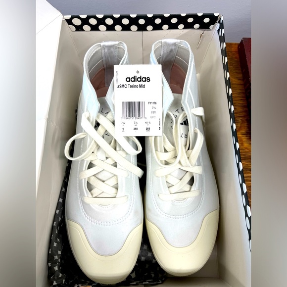 Only worn once- adidias stella mccartney treino mid size 9 - Picture 1 of 15